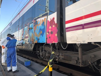 El vandalismo grafitero en los trenes cuesta a Renfe más de 25 millones de euros al año